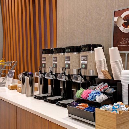 奥兰治堡万豪春丘套房酒店 外观 照片